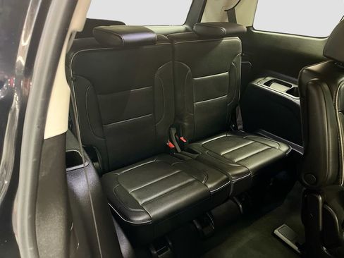 Used 2022 GMC Acadia Denali image 28