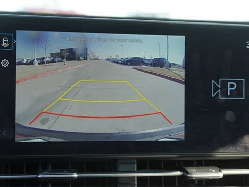 Used 2024 Hyundai Kona SEL image 23