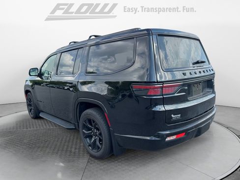 Used 2023 Jeep Wagoneer Series II w/ Convenience Group I AWD/4WD image 5