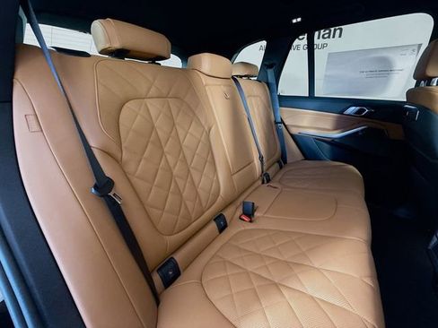 New 2026 BMW X5 M60i w/ Climate Comfort Package image 29