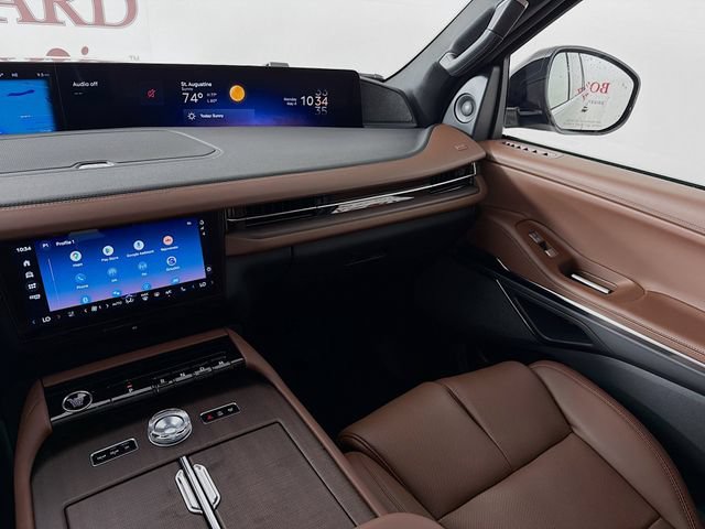 New 2026 Lincoln Navigator Reserve AWD/4WD image 25
