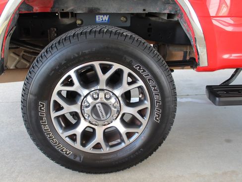 Used 2019 Ford F250 Lariat w/ Lariat Value Package AWD/4WD image 60