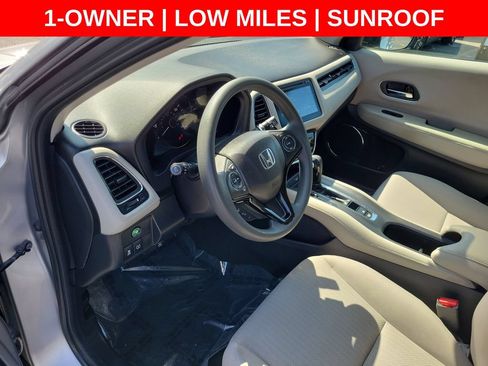 Used 2018 Honda HR-V EX image 19