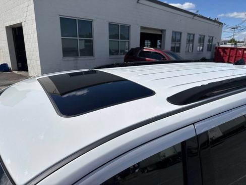 Used 2025 Dodge Durango GT AWD/4WD image 13