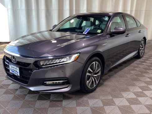 Used 2018 Honda Accord Touring image 7