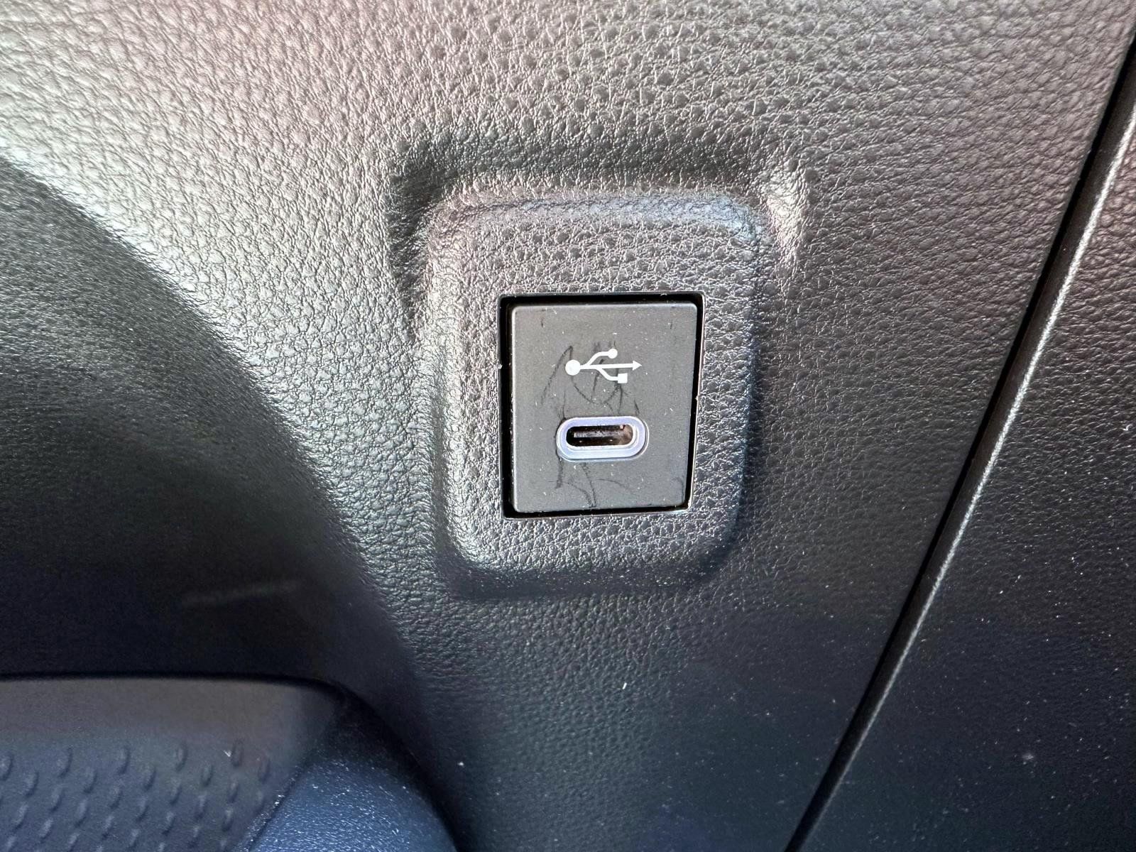 Used 2026 Toyota Corolla SE FWD image 24