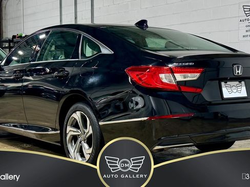 Used 2018 Honda Accord EX image 8