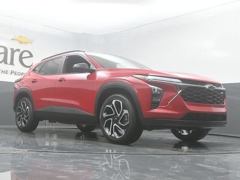 New 2026 Chevrolet Trax RS w/ Driver Confidence Package FWD image 3