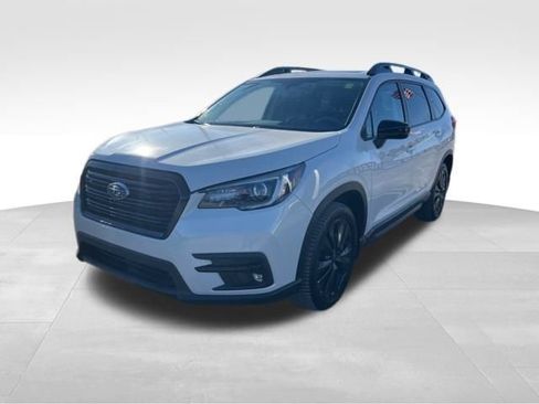Used 2022 Subaru Ascent Onyx Edition image 3