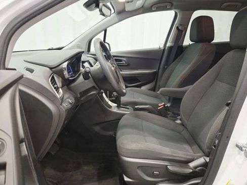 Certified 2020 Chevrolet Trax LS w/ Tint and Cruise Package image 8