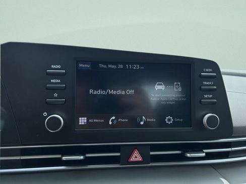 New 2026 Hyundai Elantra SE FWD image 21