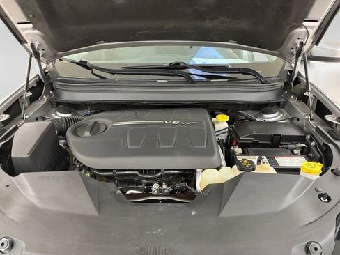 Used 2020 Jeep Cherokee Limited AWD/4WD image 11