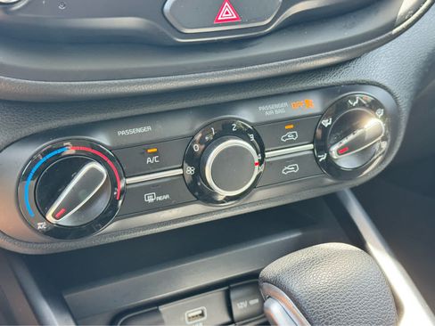 Used 2021 Kia Soul S FWD image 41
