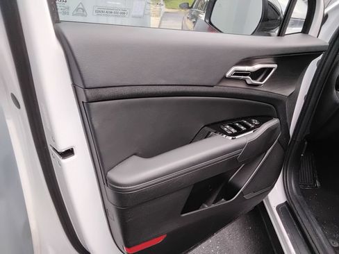 Used 2025 Kia Sportage X-Line w/ Premium Package AWD/4WD image 9