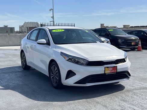 Certified 2023 Kia Forte LXS image 10