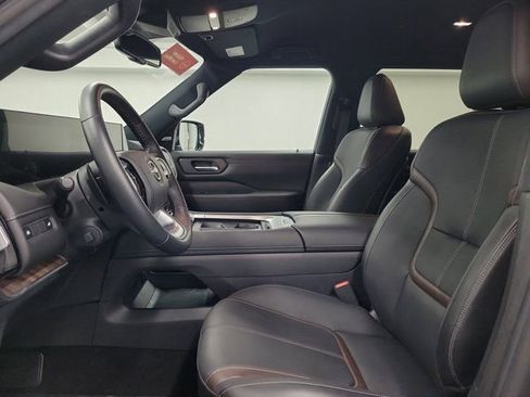 Used 2025 Nissan Armada SL RWD image 21
