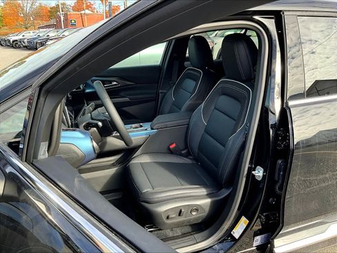 New 2026 Chevrolet Equinox EV LT w/ Convenience Package II image 11