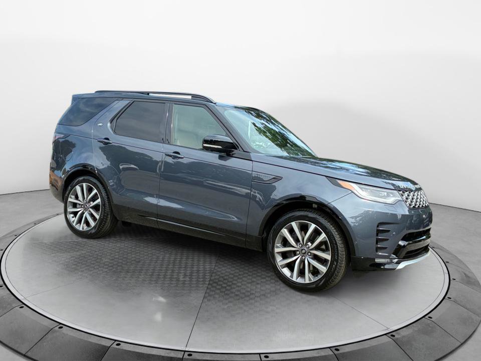 New 2026 Land Rover Discovery Limited Edition AWD/4WD image 3