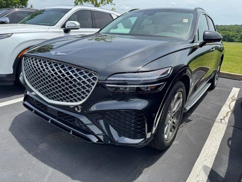 Used 2023 Genesis GV70 3.5T Sport w/ Sport Advanced Package AWD/4WD image 3