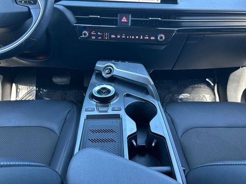 Used 2024 Kia EV6 Light AWD/4WD image 12