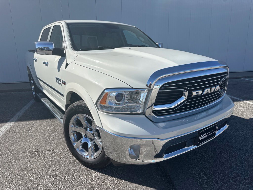 Used 2017 RAM 1500 Laramie w/ Convenience Group AWD/4WD image 10
