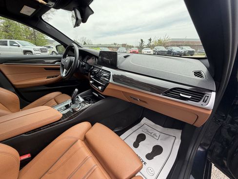 Used 2018 BMW 530e xDrive AWD/4WD image 36