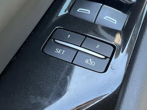 Used 2022 Cadillac Escalade ESV Sport w/ Touring Package AWD/4WD image 29