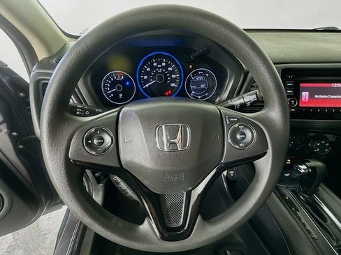 Certified 2022 Honda HR-V LX image 21
