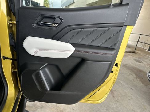 Used 2024 GMC Canyon AT4X image 33