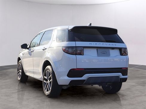 New 2025 Land Rover Discovery Sport S image 7