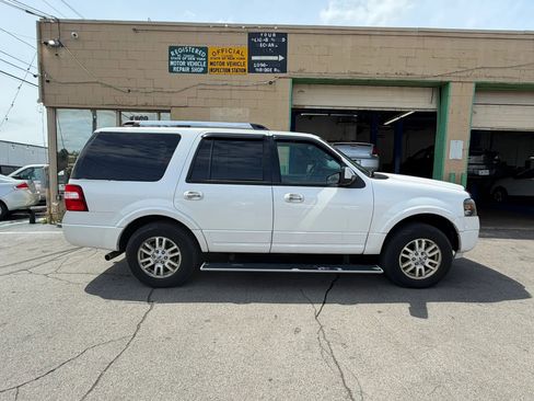 Used 2013 Ford Expedition Limited AWD/4WD image 21