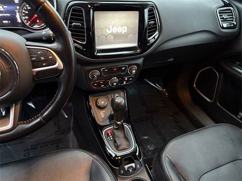 Used 2020 Jeep Compass Limited image 14