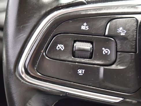 Used 2025 Buick Encore GX Preferred AWD/4WD image 23