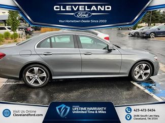 Used 2017 Mercedes-Benz E 300 4MATIC video 1