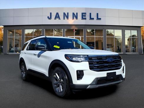 New 2026 Ford Explorer Active w/ Active Comfort Package AWD/4WD image 2