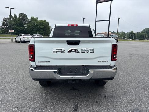 Used 2025 RAM 2500 Big Horn AWD/4WD image 7