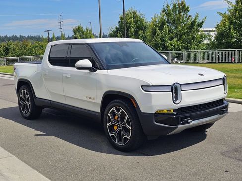 Used 2022 Rivian R1T Adventure AWD/4WD image 7