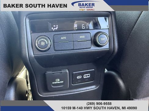 Used 2021 GMC Acadia SLE w/ Driver Convenience Package image 13