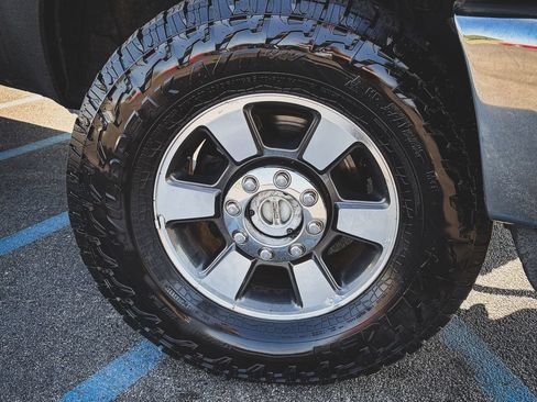 Used 2011 Ford F350 Lariat w/ Lariat Interior Pkg AWD/4WD image 2