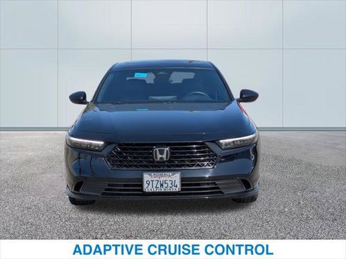 Used 2025 Honda Accord Sport image 3