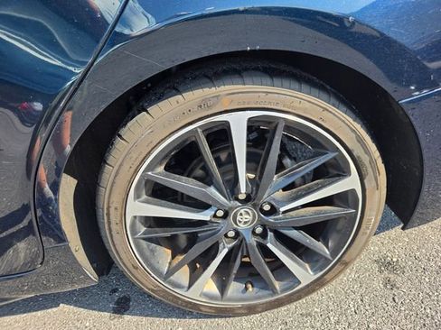Used 2018 Toyota Camry XSE FWD image 25