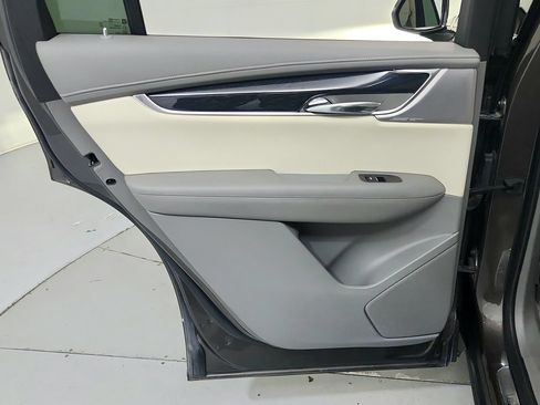 Certified 2020 Cadillac XT6 Premium Luxury FWD image 23