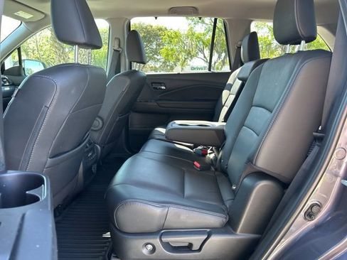 Used 2021 Honda Pilot Special Edition image 13