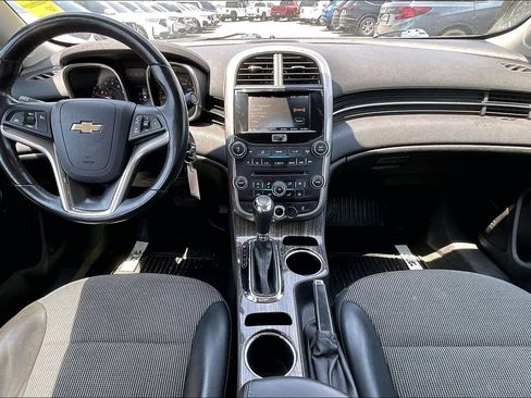 Used 2015 Chevrolet Malibu LT FWD image 18
