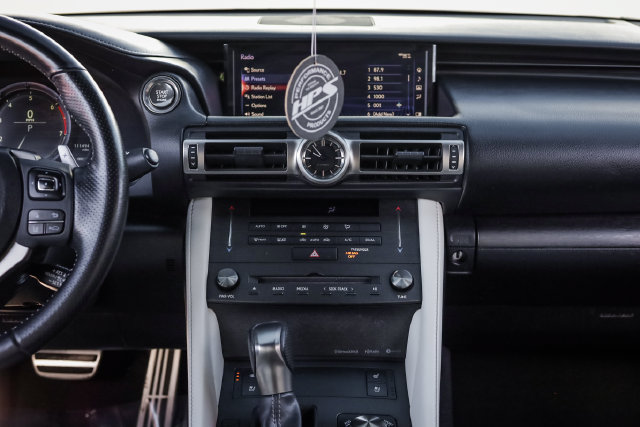 Used 2019 Lexus RC 300 F Sport RWD image 28