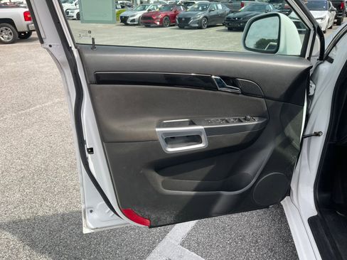 Used 2014 Chevrolet Captiva Sport LT image 11