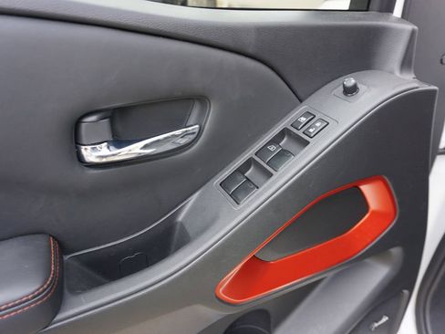 Used 2023 Nissan Frontier Pro-X w/ Pro-X Premium Package image 4