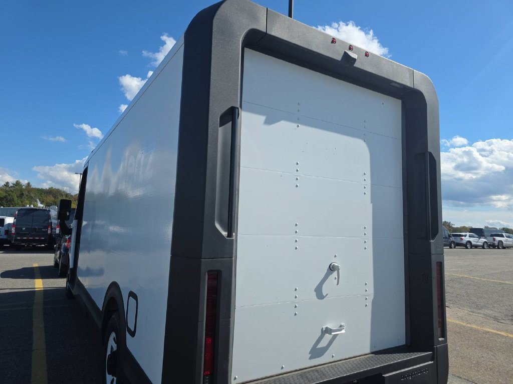 Used 2024 Chevrolet Brightdrop 600 w/ Commercial Equipment Package AWD/4WD image 5