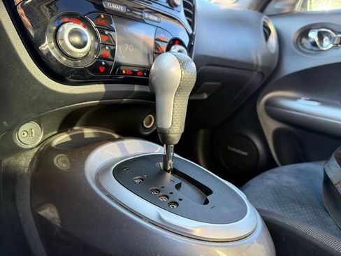 Used 2015 Nissan Juke SV w/ Technology Package FWD image 18