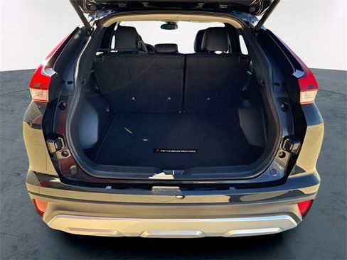 Used 2025 Mitsubishi Eclipse Cross SE image 8